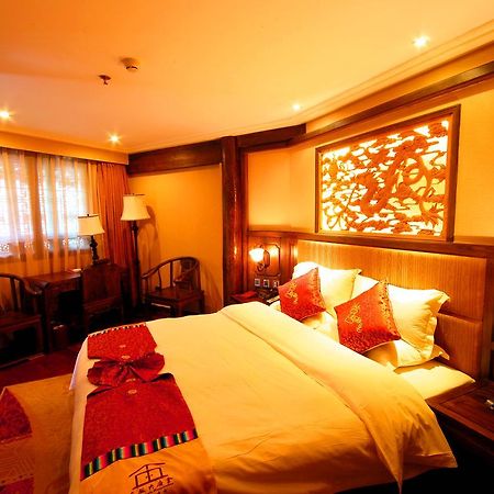 Lijiang Jinfu Hotel Buitenkant foto
