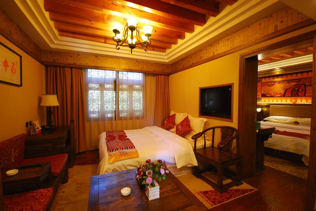 Lijiang Jinfu Hotel Buitenkant foto