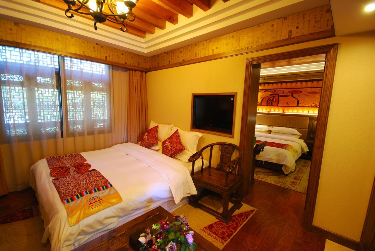 Lijiang Jinfu Hotel Buitenkant foto