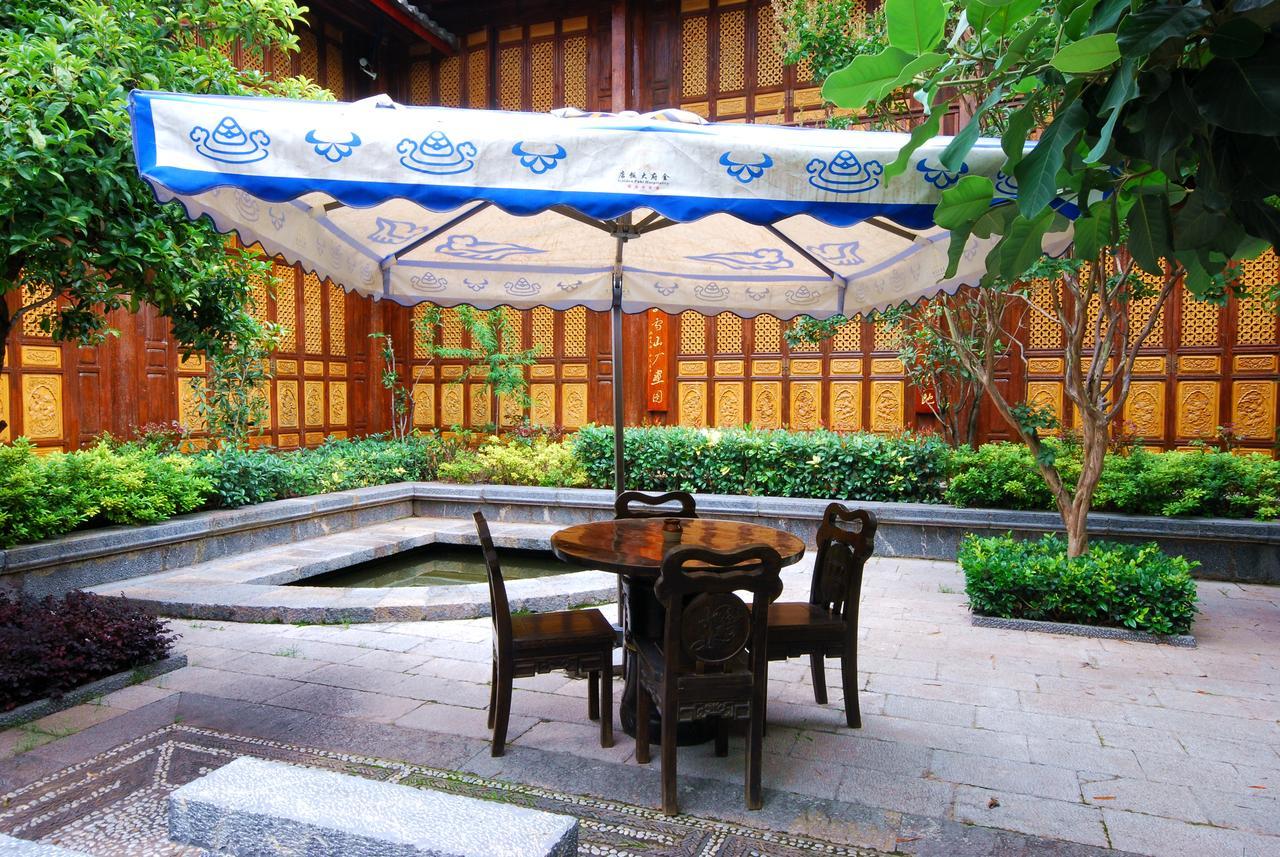 Lijiang Jinfu Hotel Buitenkant foto