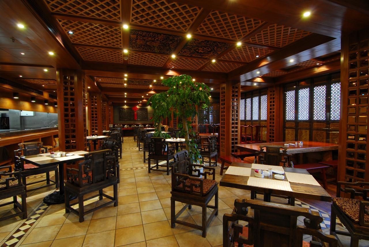 Lijiang Jinfu Hotel Buitenkant foto