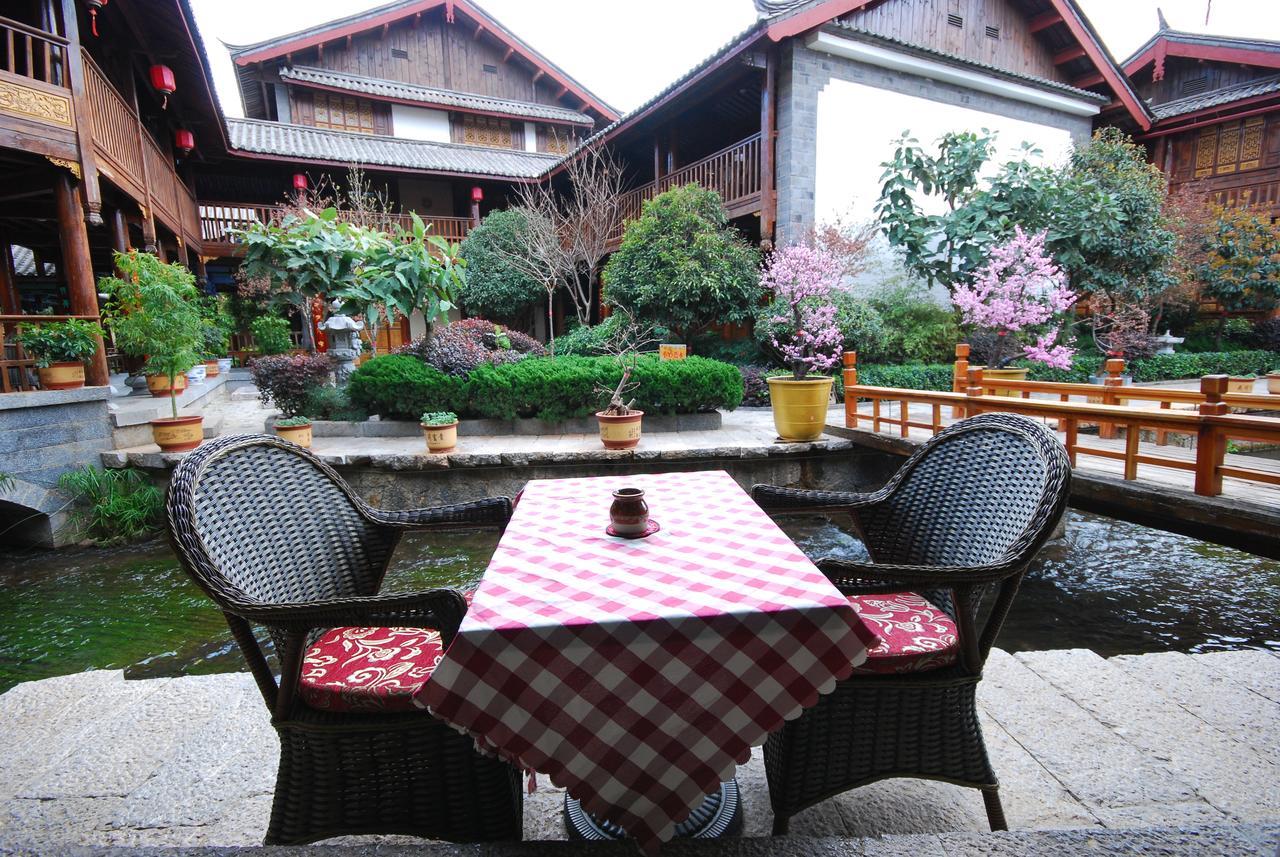 Lijiang Jinfu Hotel Buitenkant foto