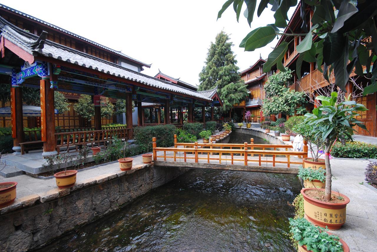 Lijiang Jinfu Hotel Buitenkant foto