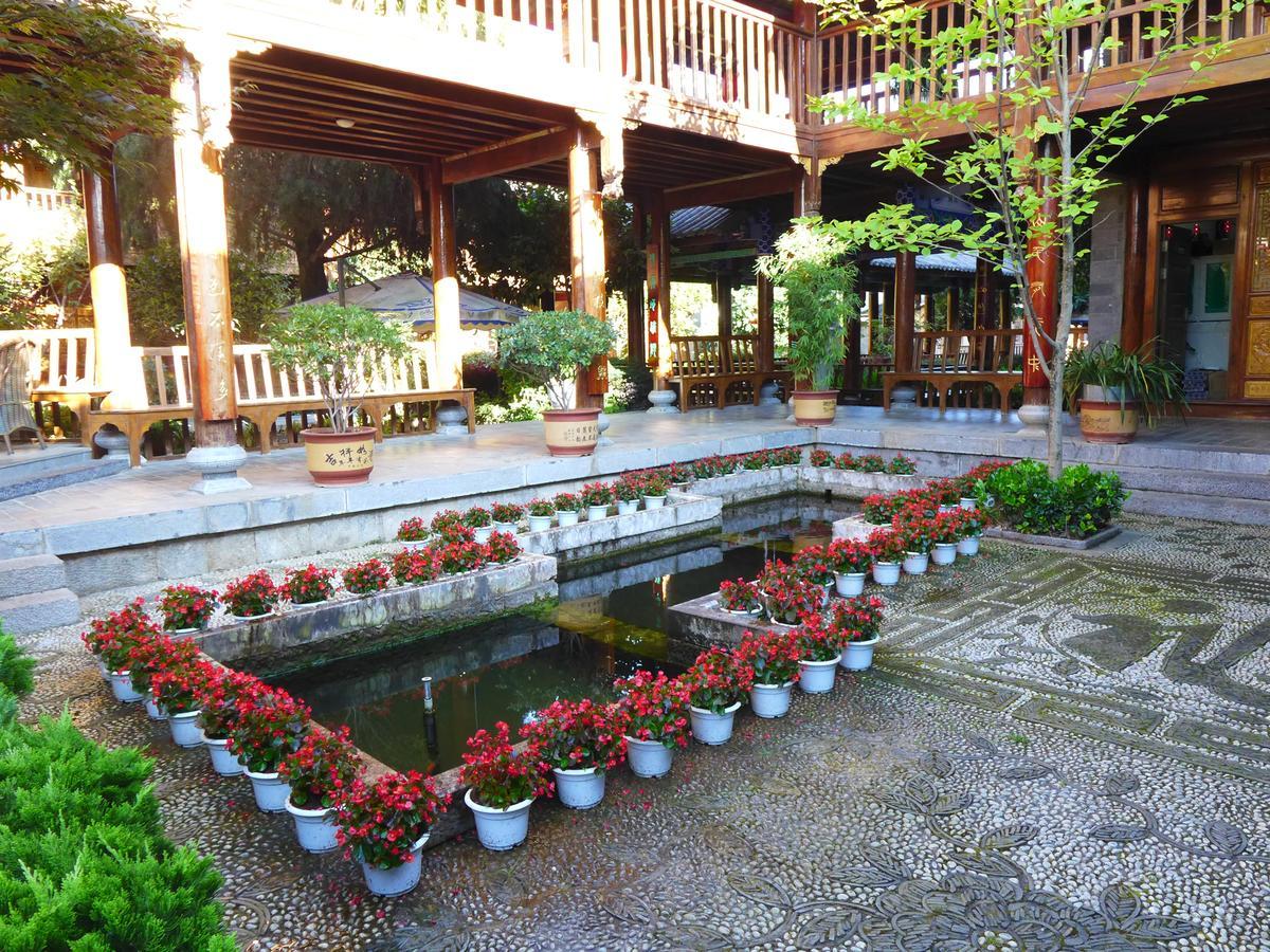 Lijiang Jinfu Hotel Buitenkant foto